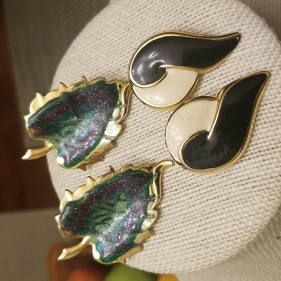 2 Pair Retro Earrings - Picture 1 of 5